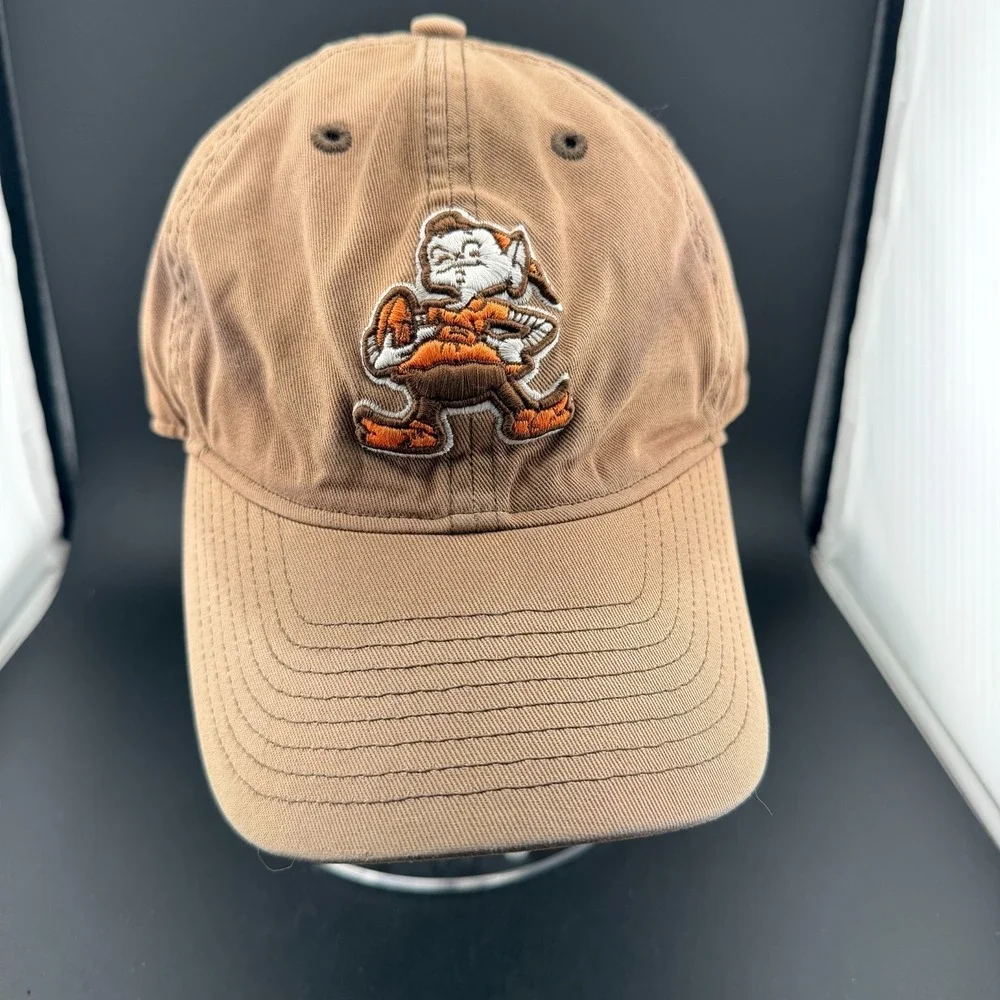 Reebok NFL Vintage Collection Cleveland Browns Cap Mens Tan Logo Strapback Hat